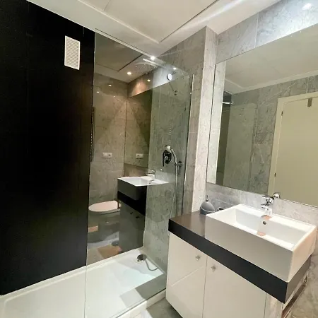 Mediterranean Views Апартаменты *